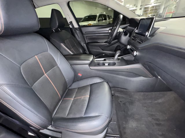 Used 2022 Nissan Altima 2.5 SR AWD/4WD image 12