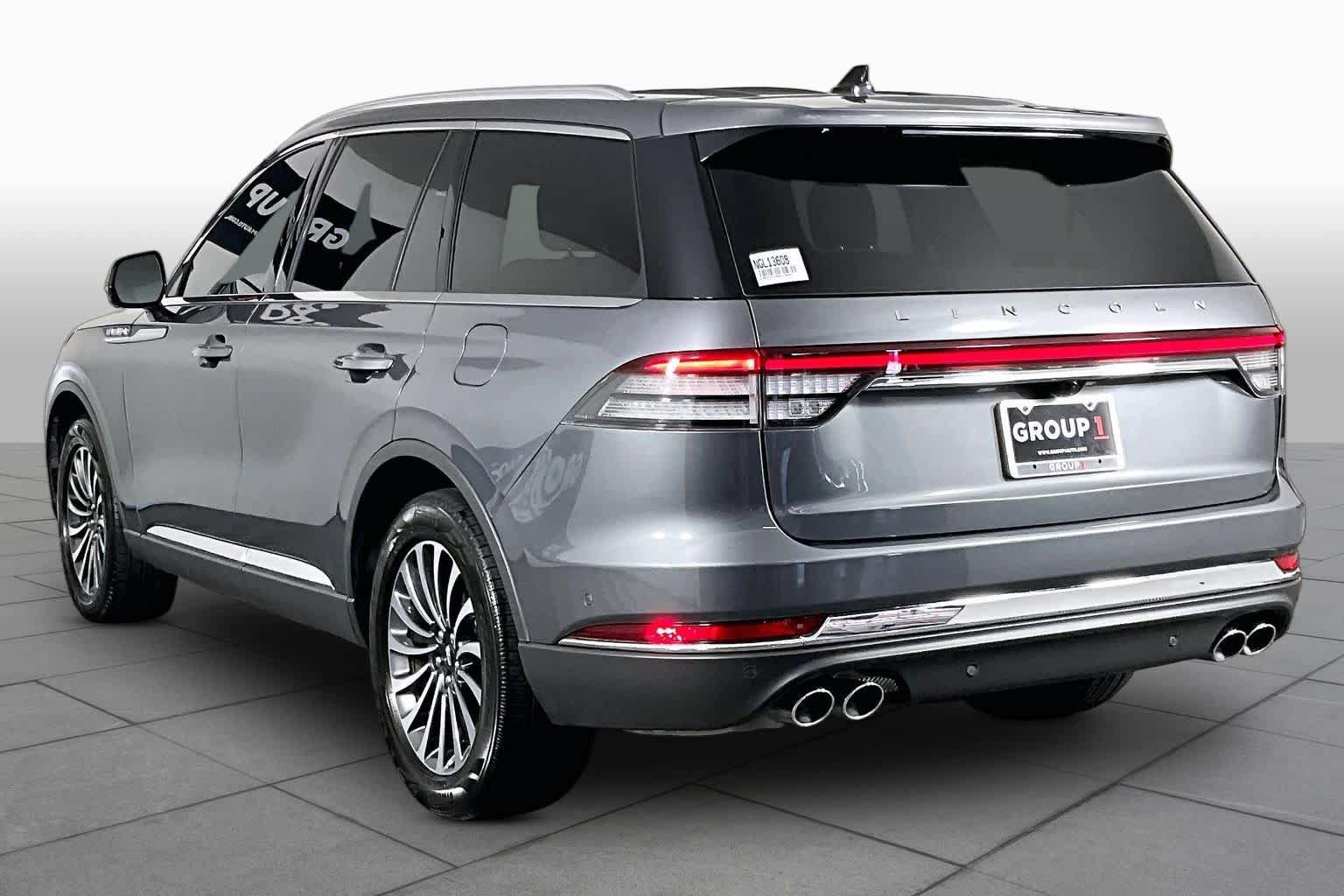 Used 2022 Lincoln Aviator Reserve w/ Equipment Group 201A AWD/4WD image 11