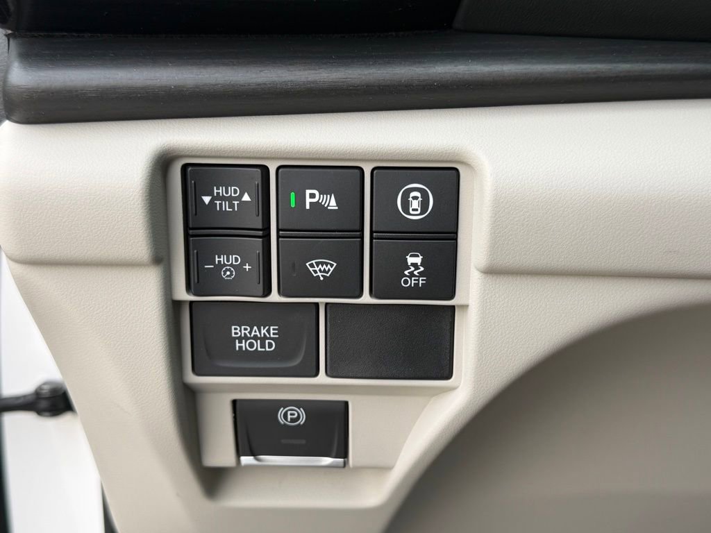 Certified 2025 Acura RDX SH-AWD w/ Advance Package image 28