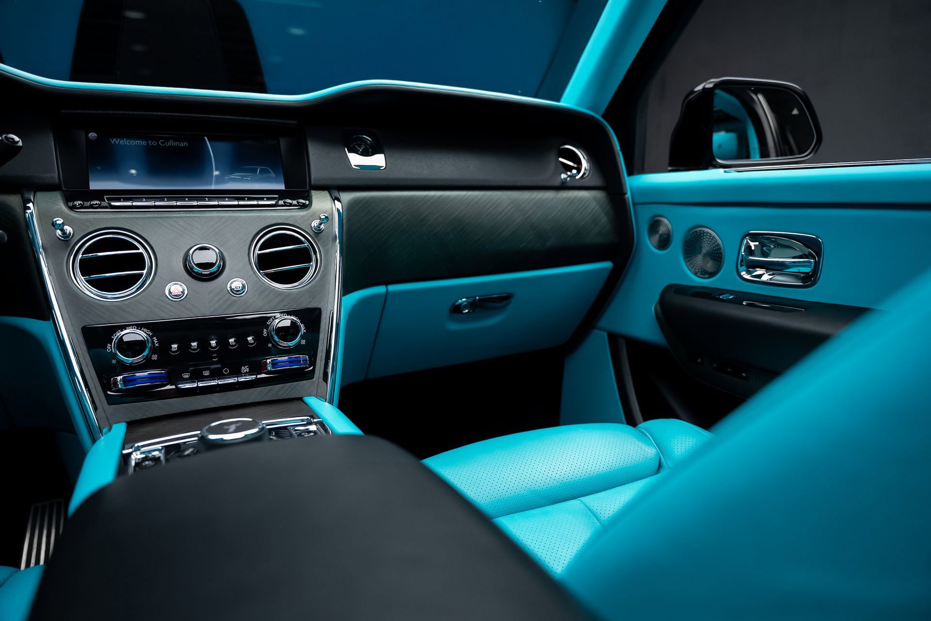 Used 2019 Rolls-Royce Cullinan AWD/4WD image 42