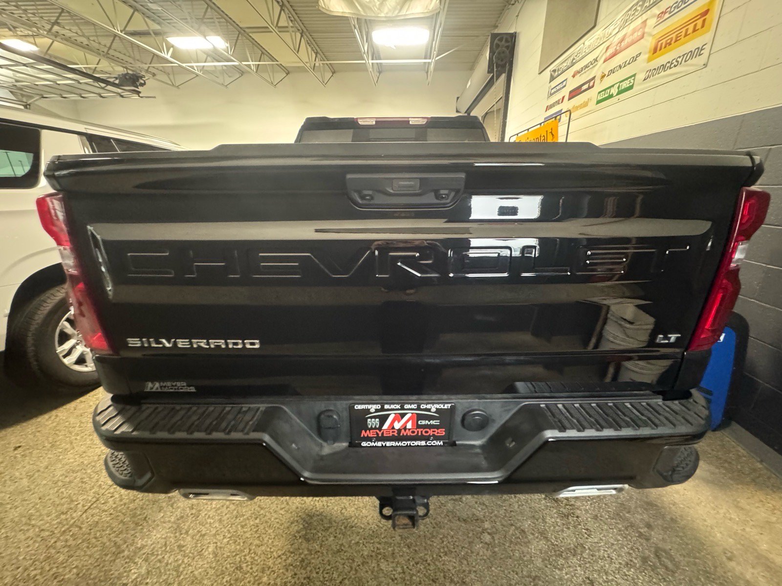 Used 2025 Chevrolet Silverado 1500 LT Trail Boss w/ Convenience Package II AWD/4WD image 5