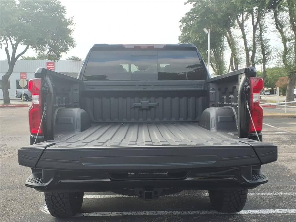 New 2026 Chevrolet Silverado 1500 ZR2 AWD/4WD image 12