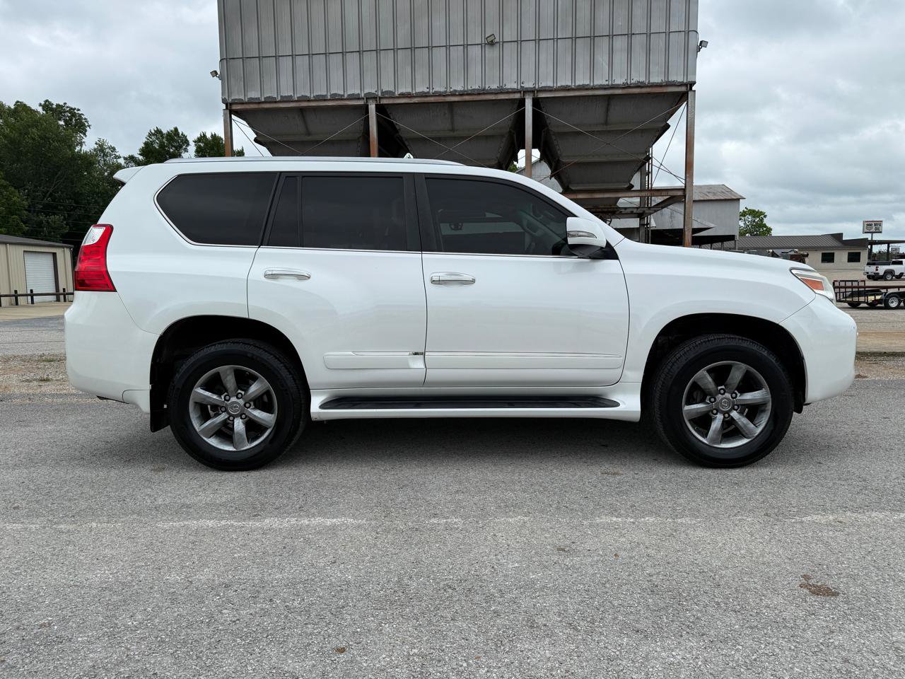 Used 2013 Lexus GX 460 Premium AWD/4WD image 6