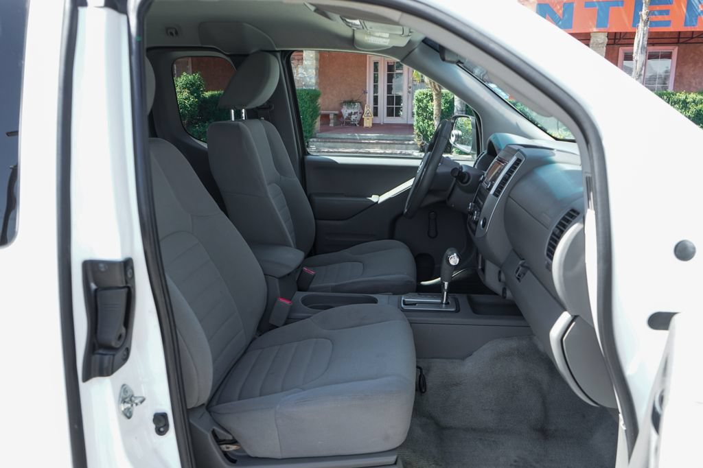 Used 2018 Nissan Frontier S RWD image 32