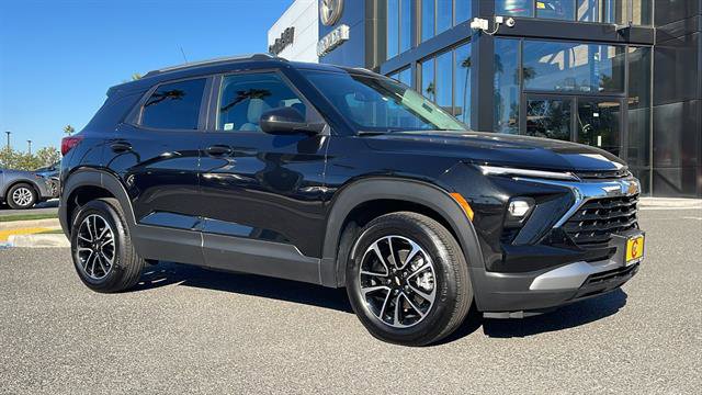 Used 2024 Chevrolet TrailBlazer LT w/ LT Cold Weather Package