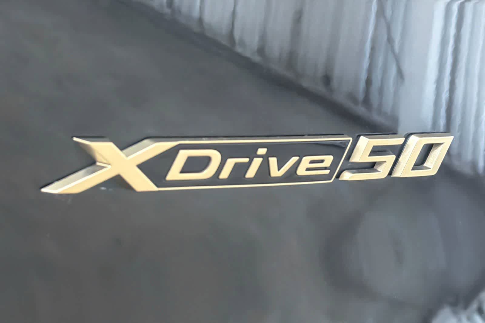 Used 2023 BMW iX xDrive50 w/ Sport Package image 28