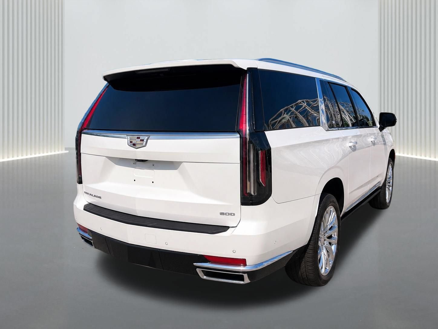 Used 2023 Cadillac Escalade ESV Premium Luxury Platinum w/ LPO, Radiant Package AWD/4WD image 6