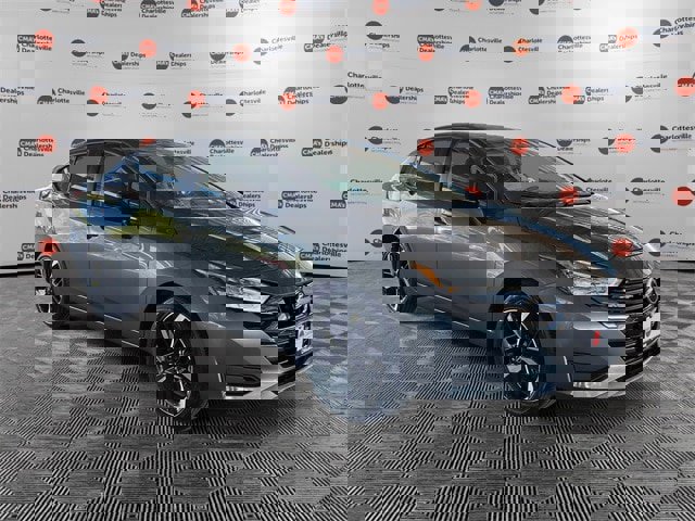 New 2025 Nissan Versa SR w/ Trunk Package image 7