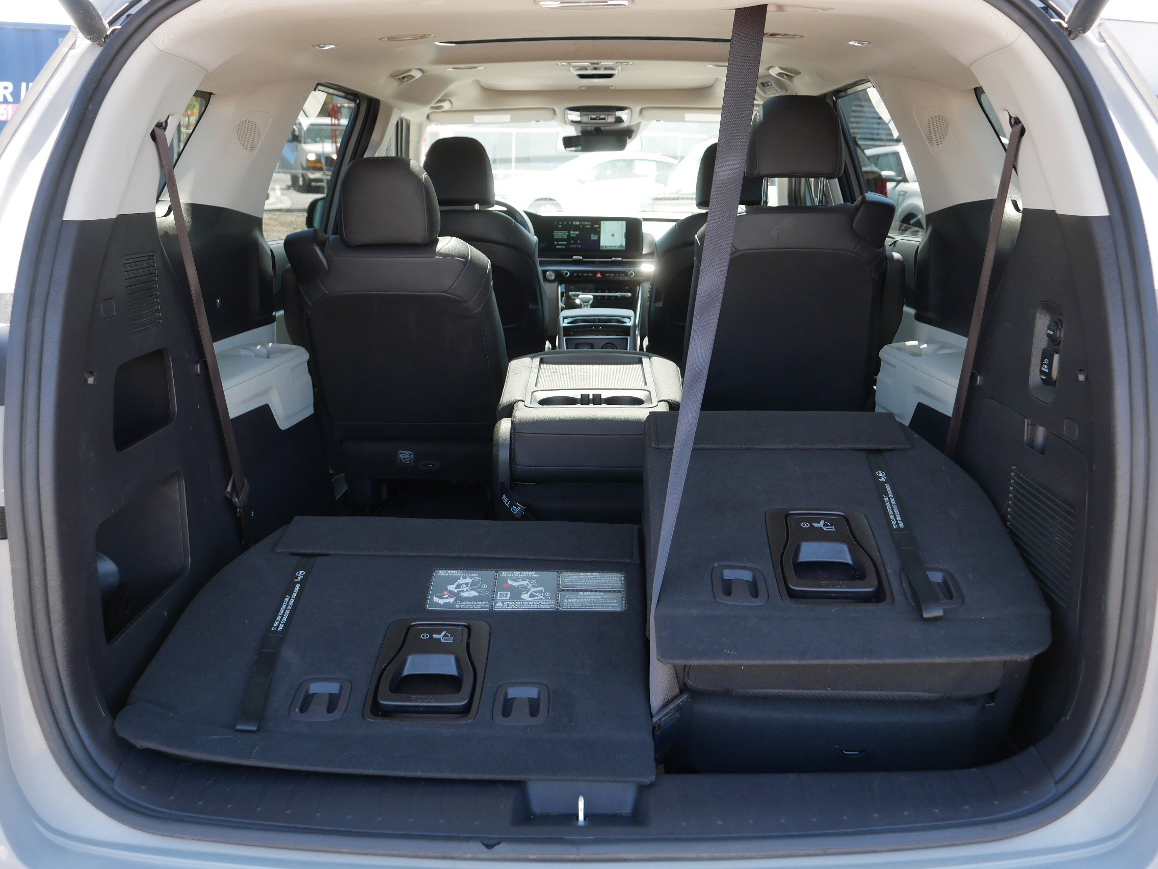 Used 2024 Kia Carnival SX Prestige FWD image 18