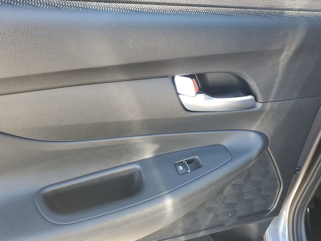 Used 2023 Hyundai Santa Fe SEL Convenience image 17