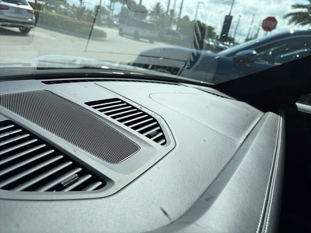 Certified 2022 Porsche 911 Carrera RWD image 5