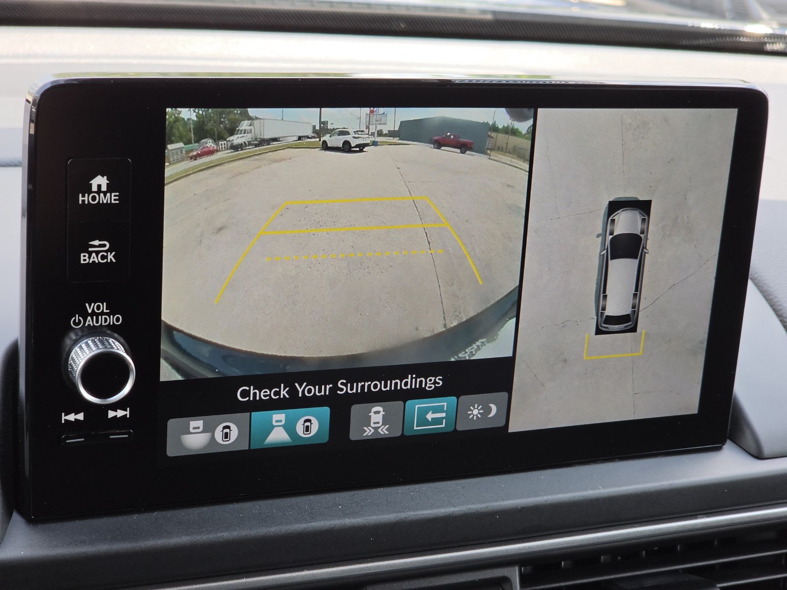 Used 2025 Honda Pilot Elite image 29