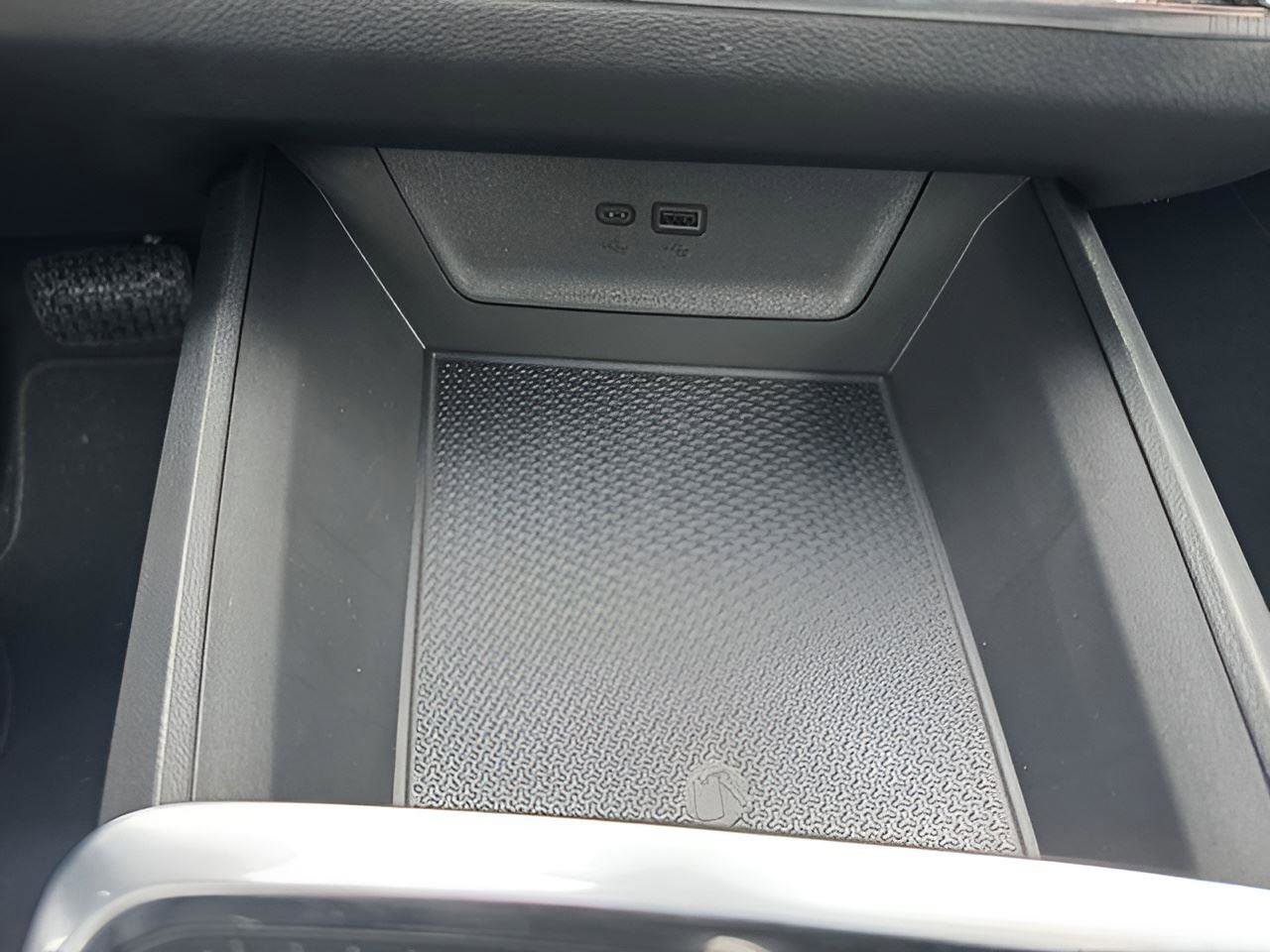 New 2025 Chevrolet Equinox LT w/ Safety and Technology Package image 24