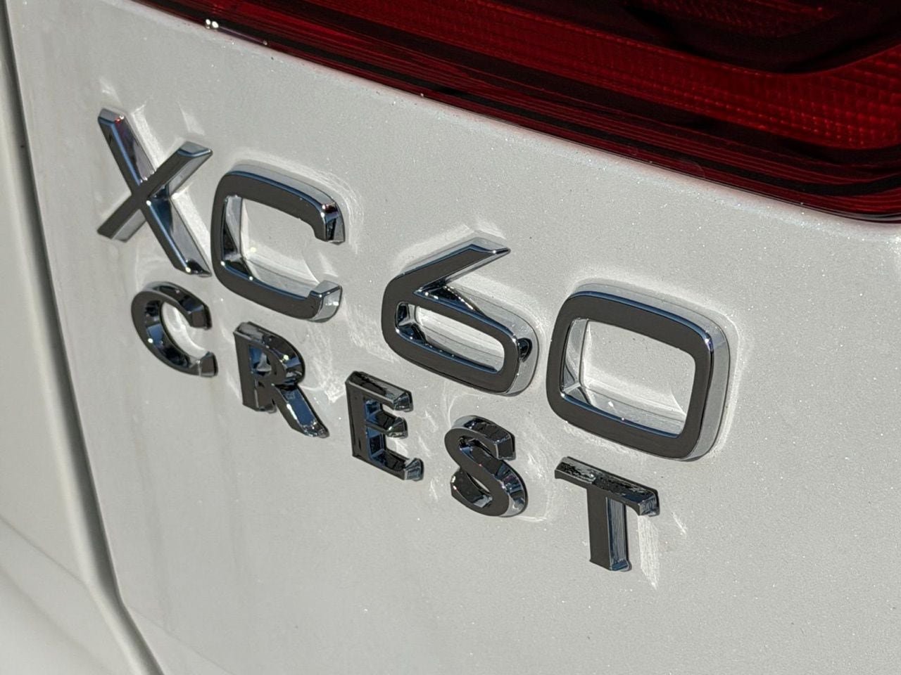 New 2027 Volvo XC60 B5 Plus AWD/4WD image 6