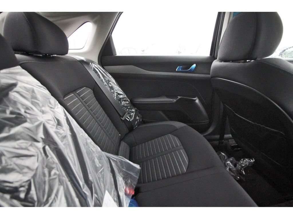 New 2026 Kia K5 LXS FWD image 12