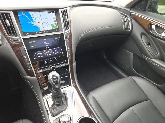 Used 2018 INFINITI Q50 Luxe w/ Essential Package (3.0T Luxe) RWD image 15