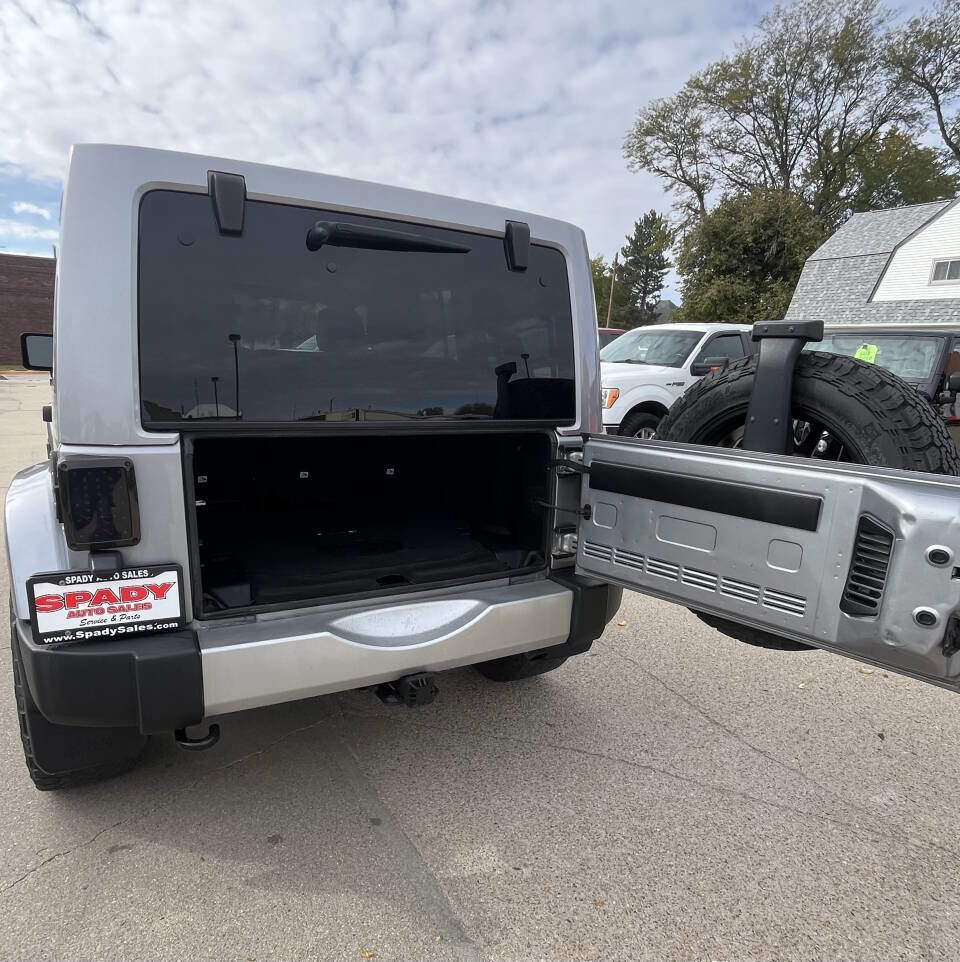 Used 2015 Jeep Wrangler Unlimited Sahara w/ Dual Top Group image 25