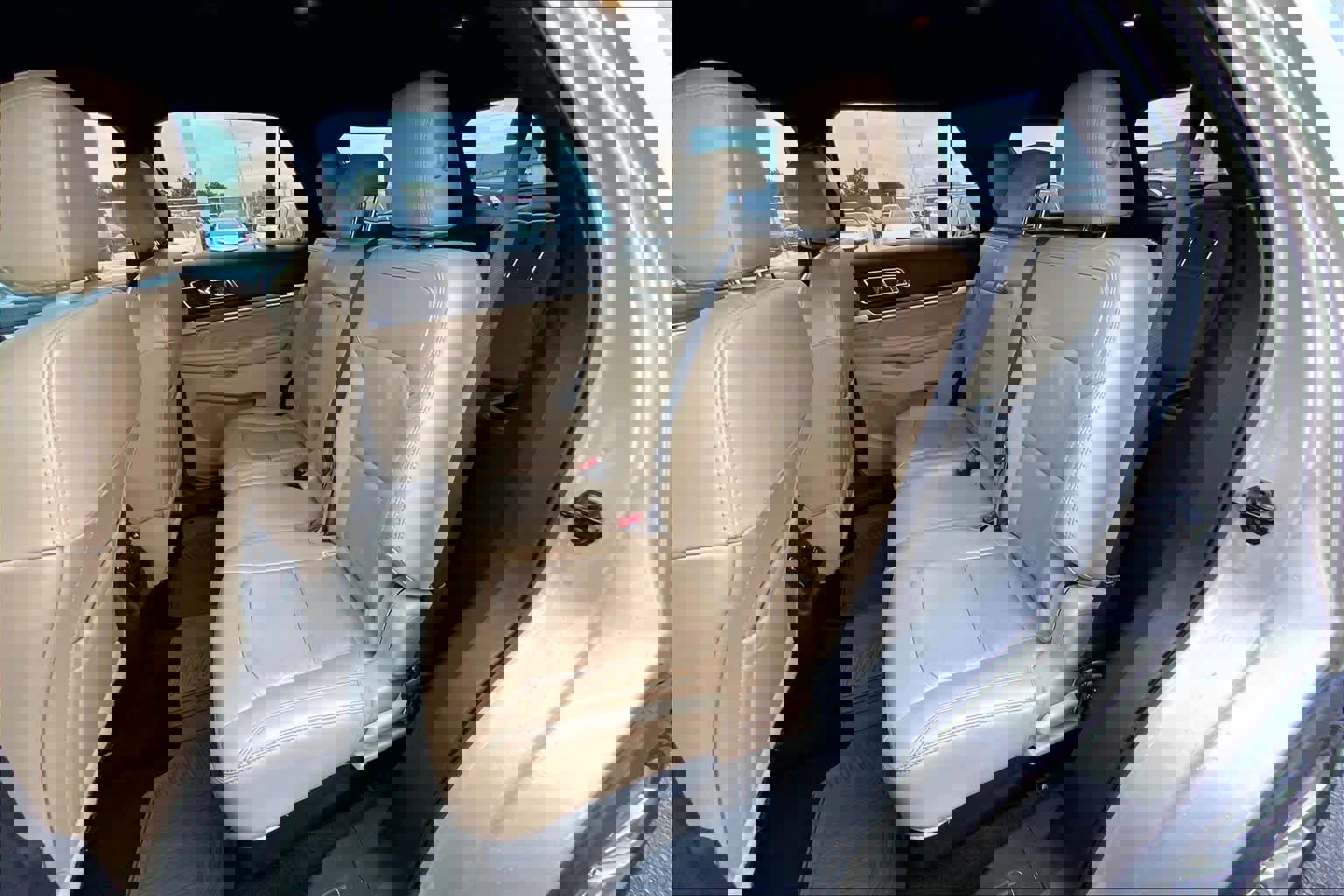 Used 2017 Ford Explorer Limited w/ Equipment Group 301A image 20