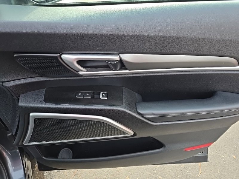 Used 2021 Kia Telluride LX image 30