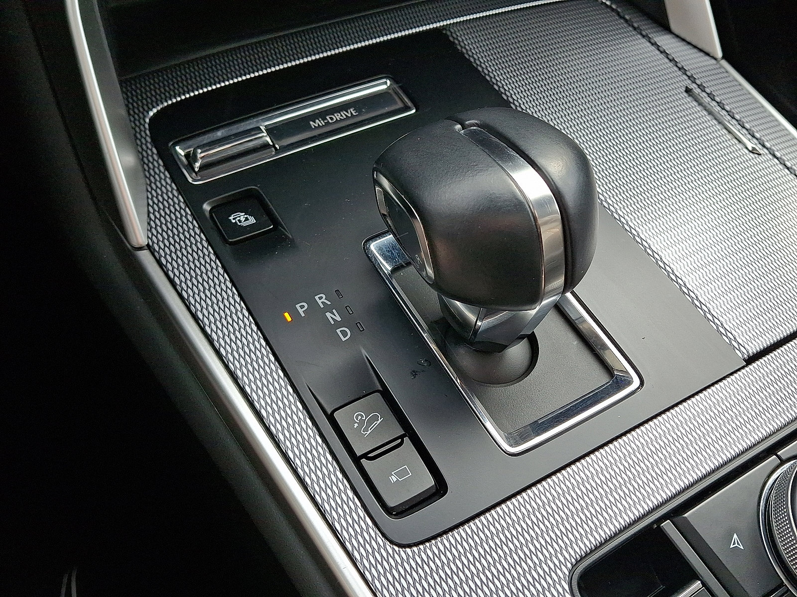 Certified 2024 MAZDA CX-90 Plug-In Hybrid w/ Premium Plus image 16