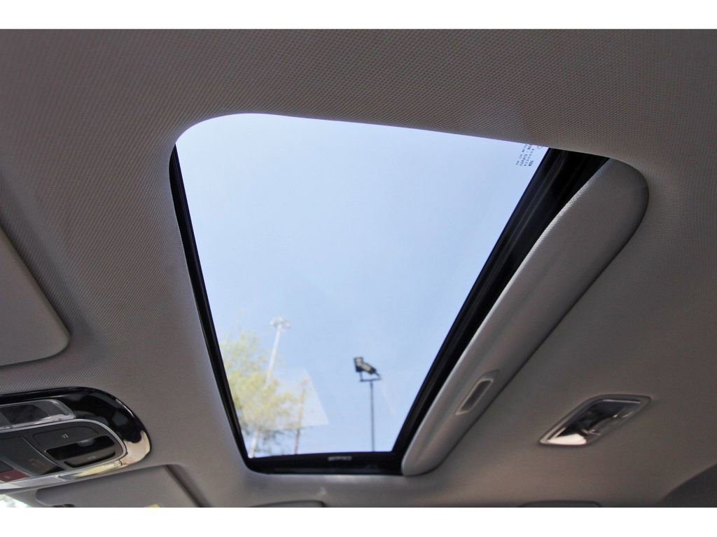 Used 2025 Hyundai Tucson SEL FWD image 26
