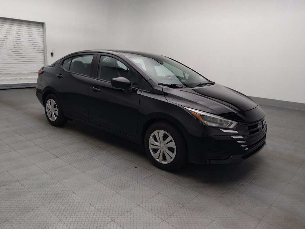 Used 2025 Nissan Versa S FWD image 11