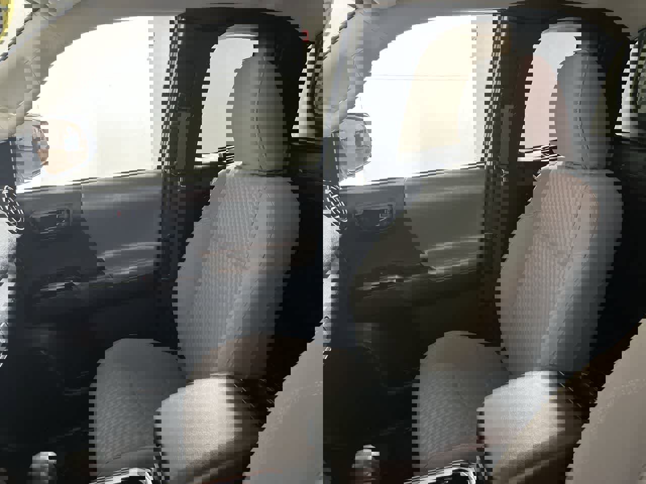 Used 2022 Toyota Tacoma SR image 26