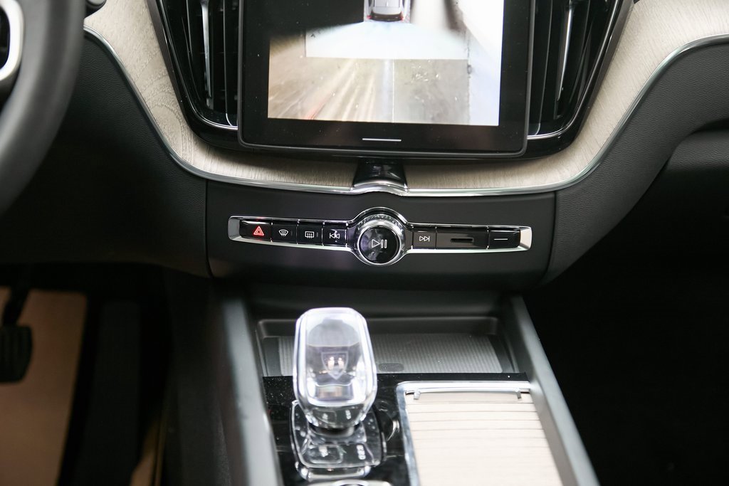New 2026 Volvo XC60 T8 Plus w/ Climate Package image 27