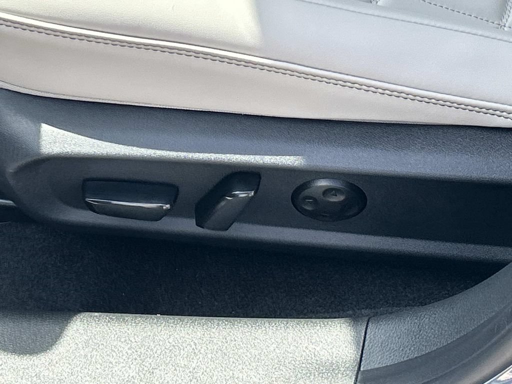 New 2026 Nissan Sentra SL w/ Floor Mat Package FWD image 15
