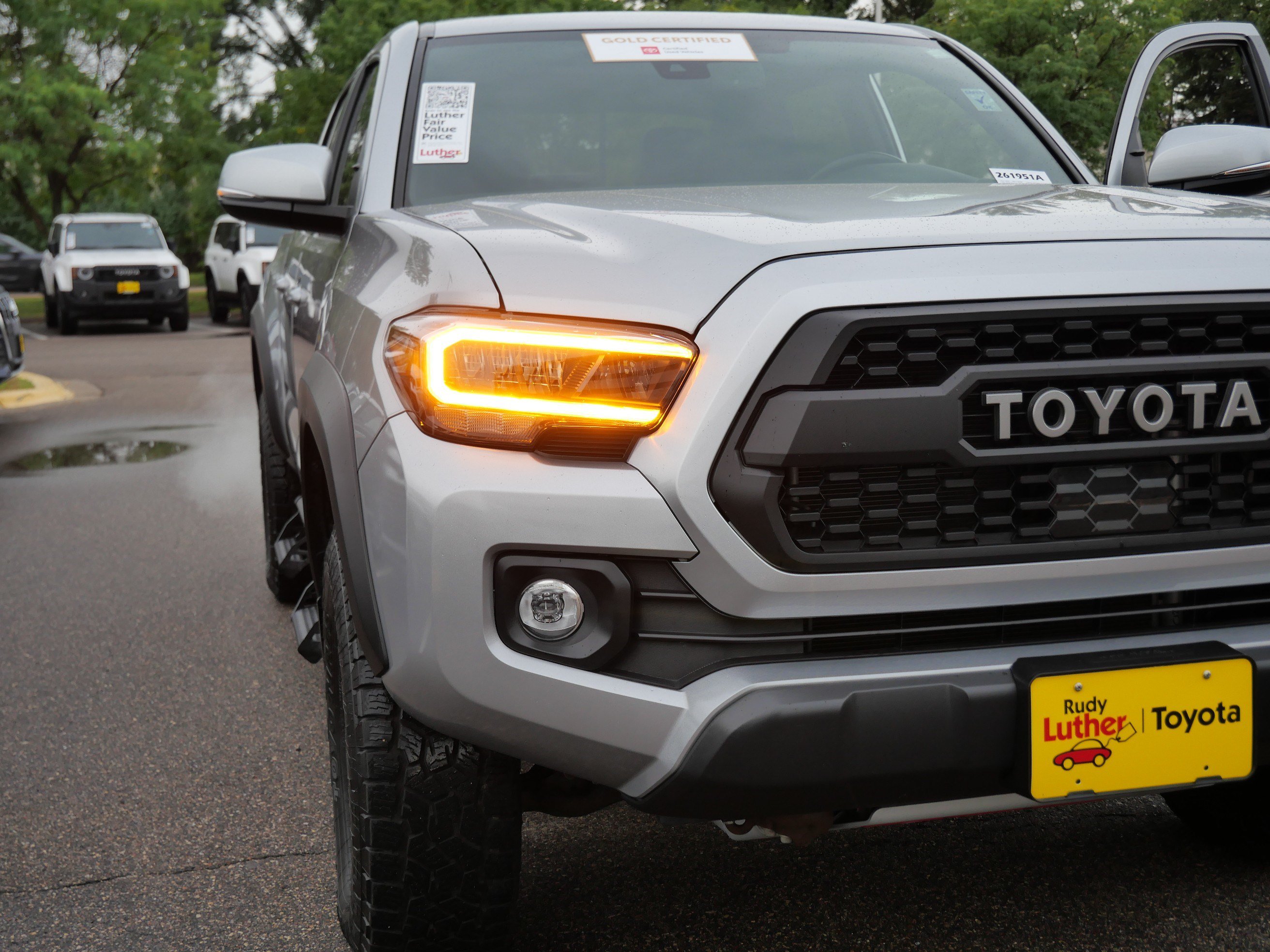 Certified 2022 Toyota Tacoma TRD Off-Road w/ TRD Premium Off Road Package AWD/4WD image 17