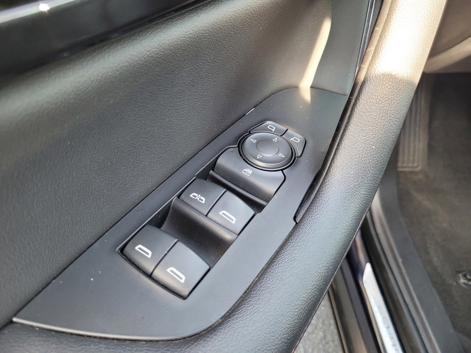 Used 2020 Chevrolet Blazer RS image 26