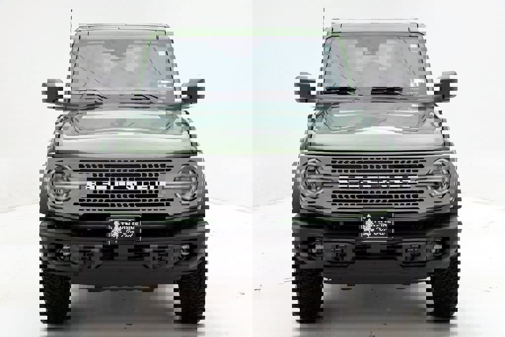 Used 2025 Ford Bronco Badlands image 5