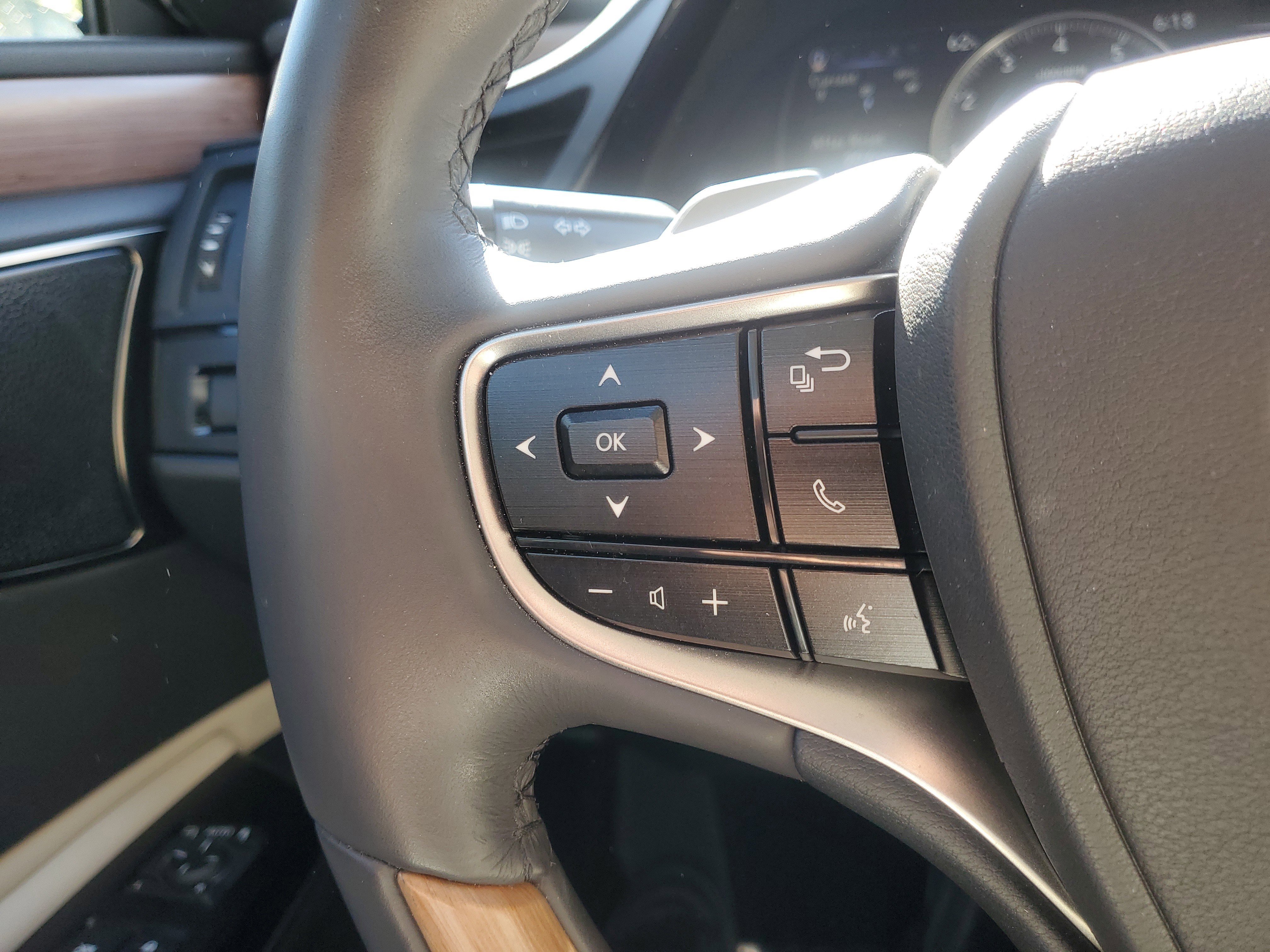 Certified 2024 Lexus ES 350 Ultra Luxury image 22