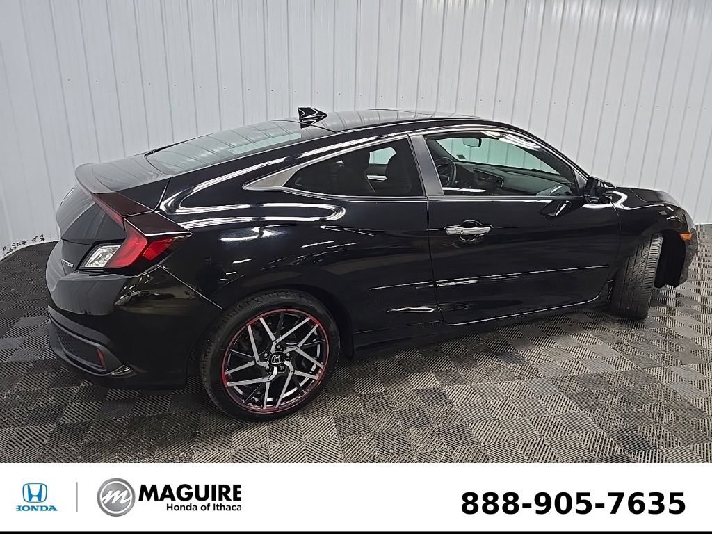Used 2020 Honda Civic Touring image 3