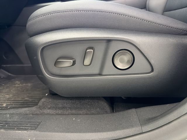 New 2026 Chevrolet Equinox LT w/ Convenience Package II image 24