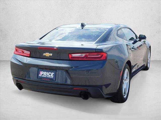 Used 2017 Chevrolet Camaro LT RWD image 9