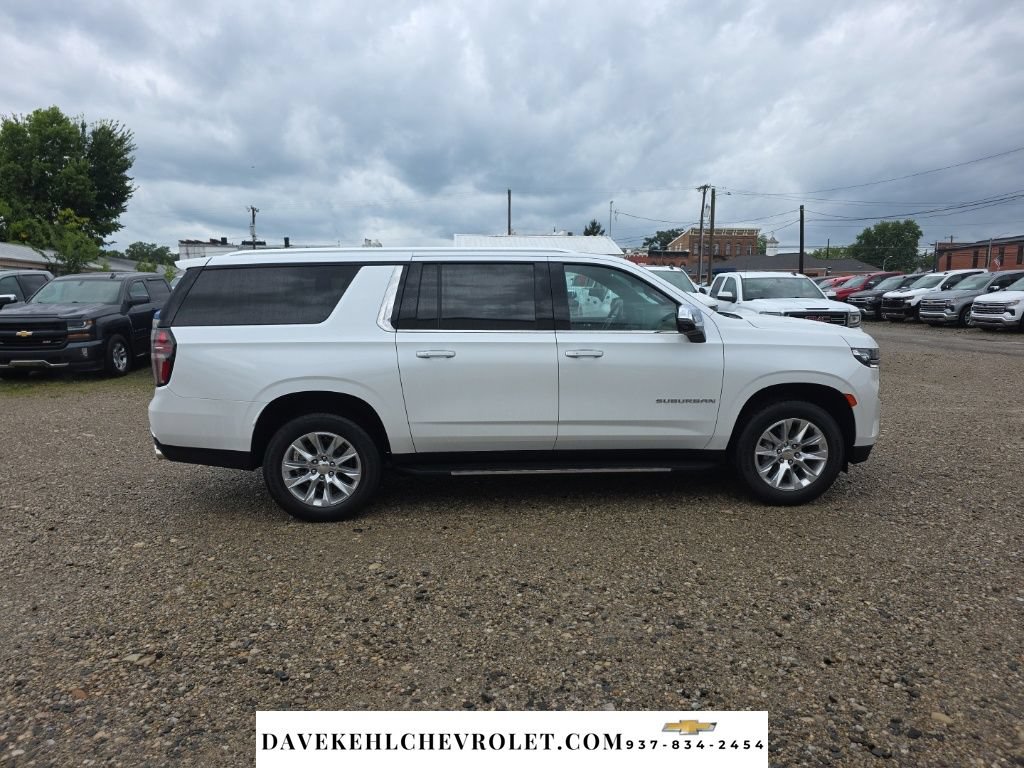 Used 2024 Chevrolet Suburban Premier AWD/4WD image 6