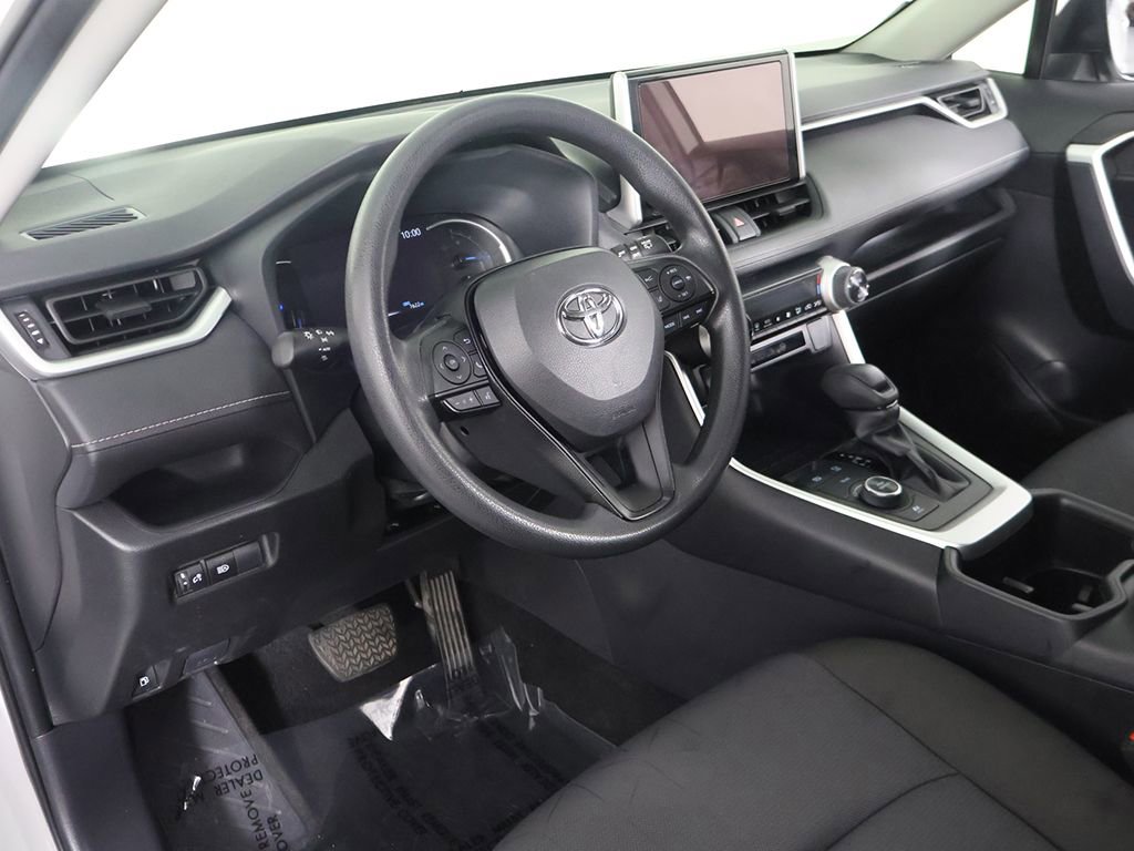 Used 2024 Toyota RAV4 XLE image 24