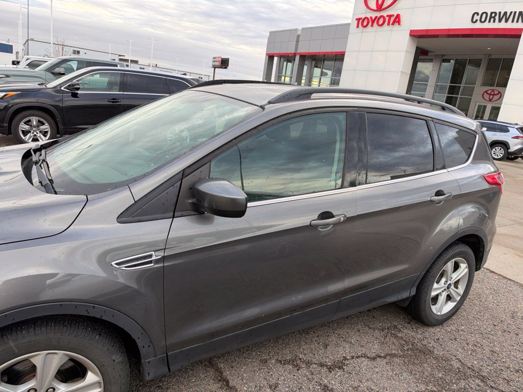 Used 2014 Ford Escape SE w/ Equipment Group 201A AWD/4WD image 2