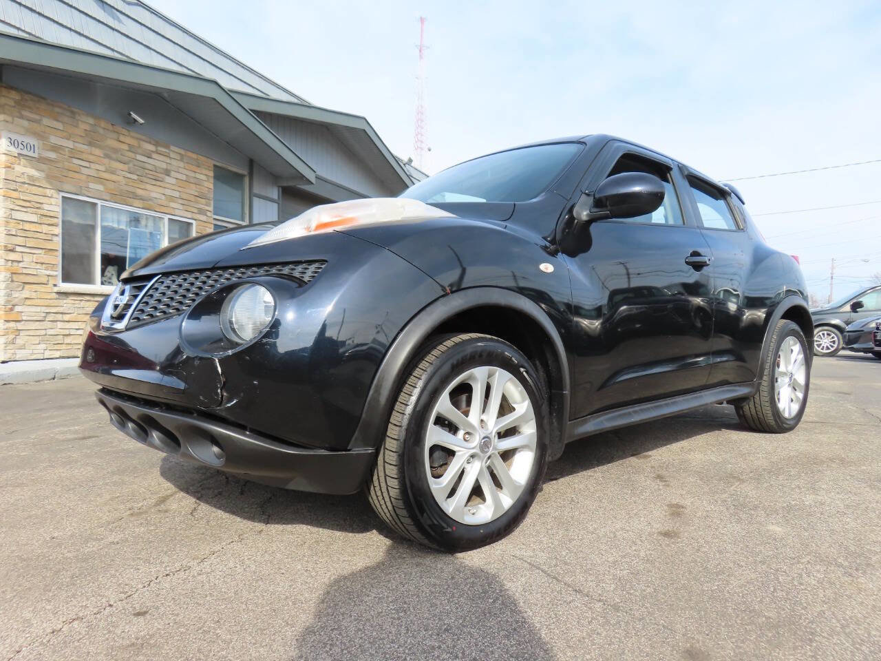 Used 2013 Nissan Juke S AWD/4WD image 4