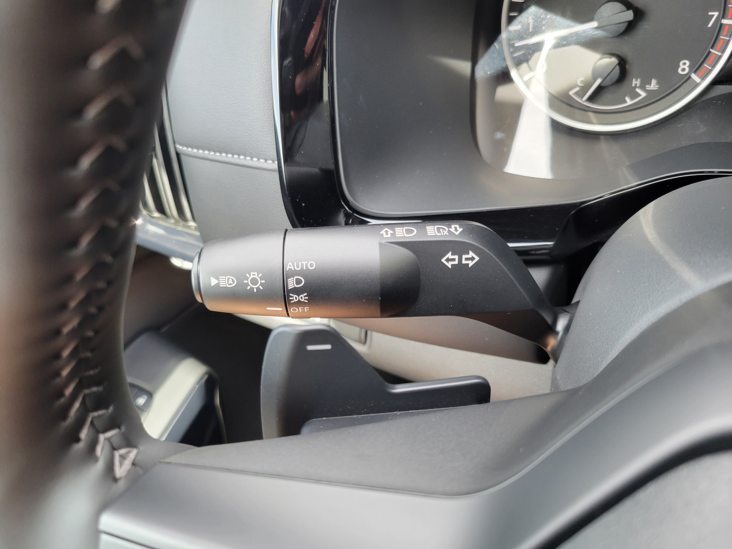 New 2026 Nissan Pathfinder SV FWD image 25