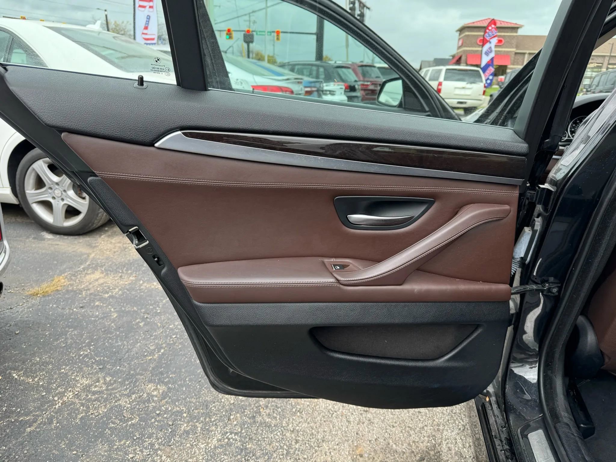 Used 2014 BMW 528i xDrive Sedan image 16