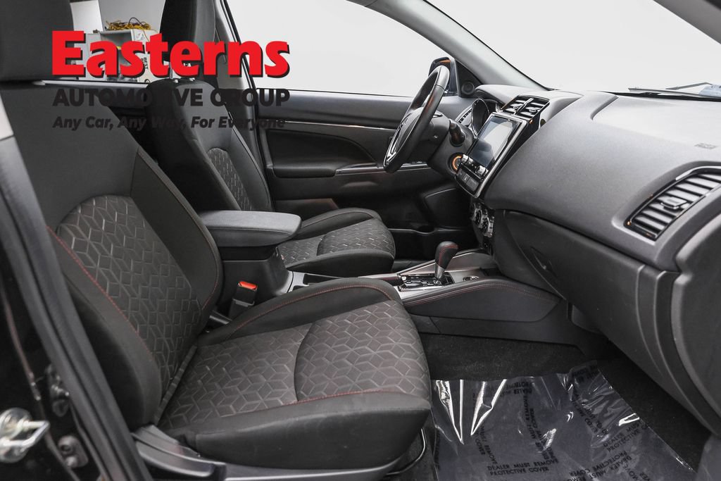 Used 2025 Mitsubishi Outlander Sport LE AWD/4WD image 26