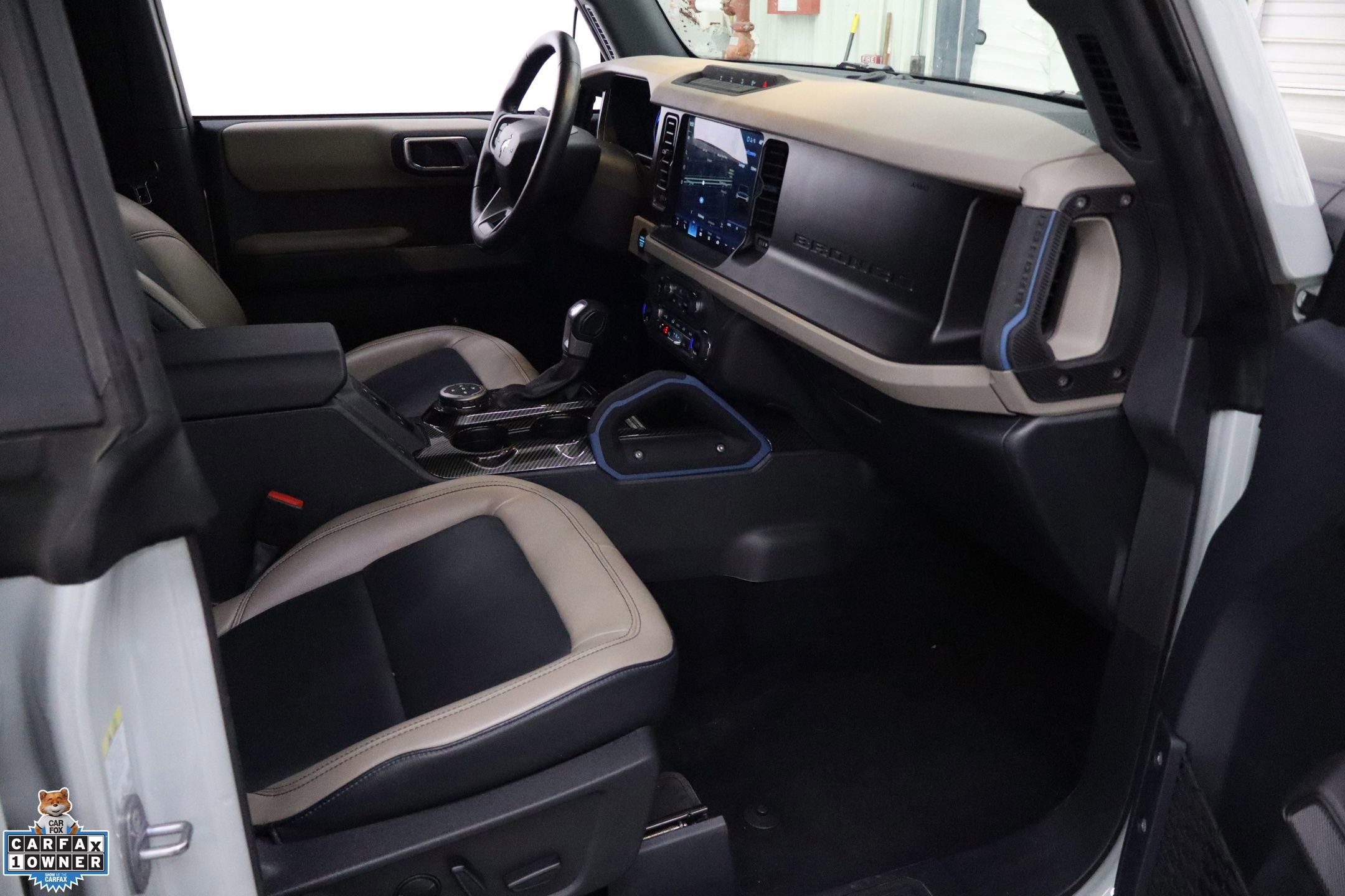 Used 2023 Ford Bronco Wildtrak image 31