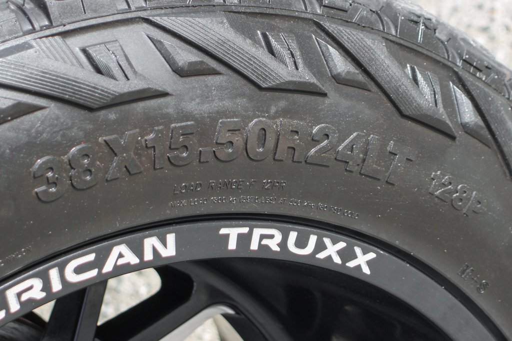 Used 2016 Ford F250 Lariat w/ Lariat Ultimate Package image 44