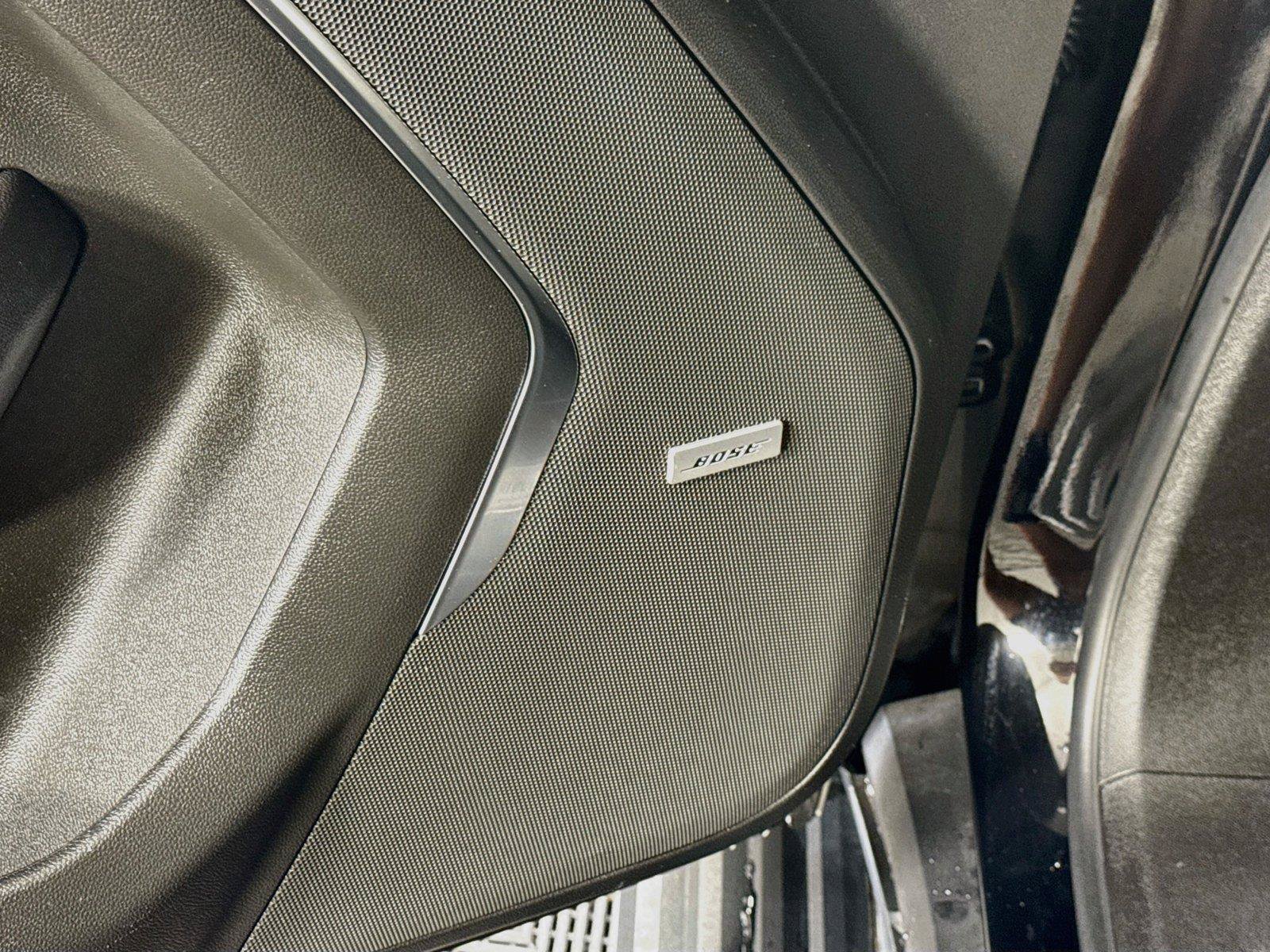 Used 2022 Chevrolet Tahoe High Country AWD/4WD image 12
