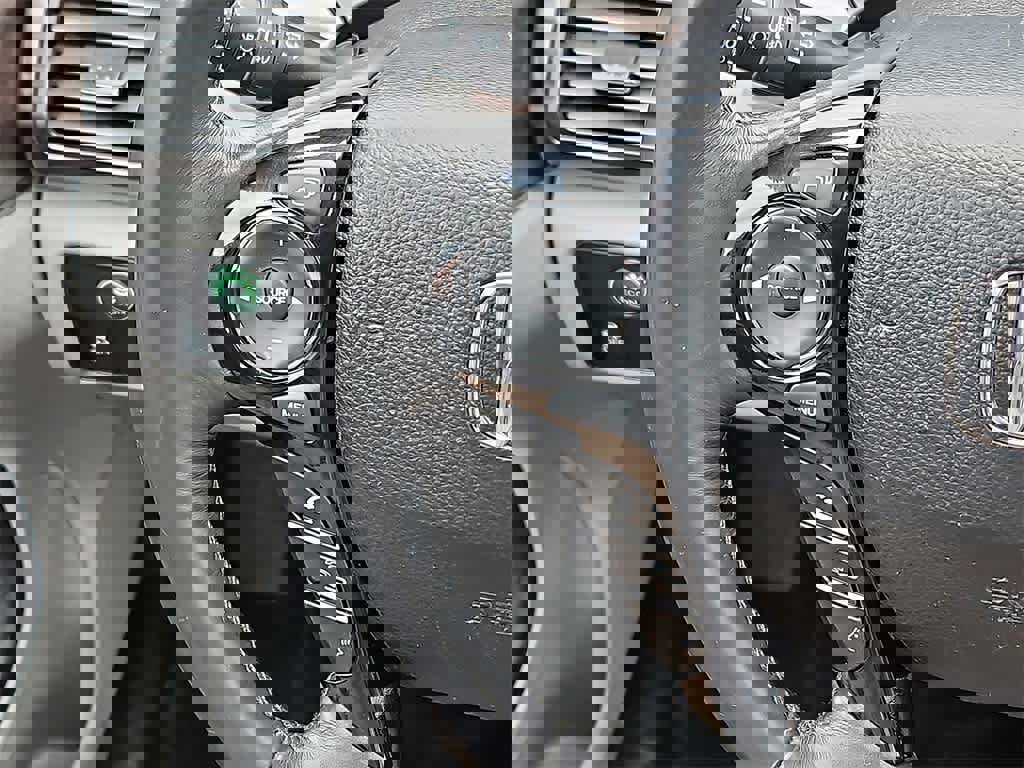 Used 2017 Honda Accord EX-L image 18