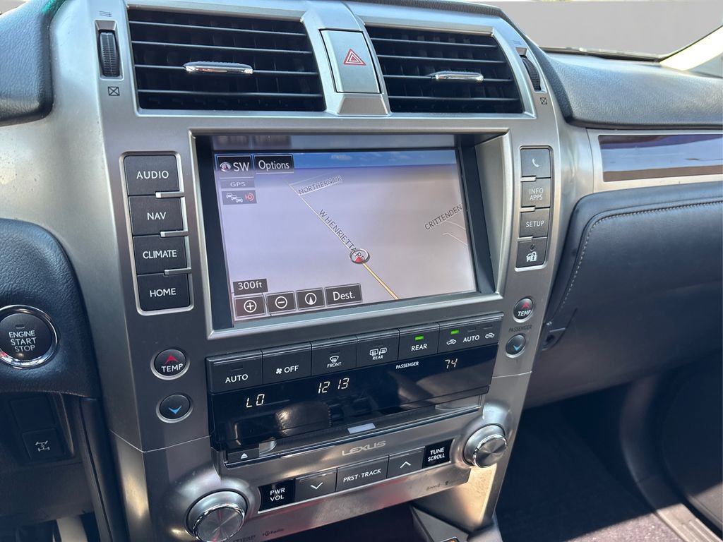 Used 2017 Lexus GX 460 Premium w/ Premium Package image 34