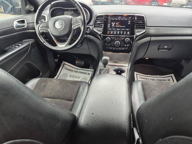 Used 2021 Jeep Grand Cherokee Laredo X AWD/4WD image 14