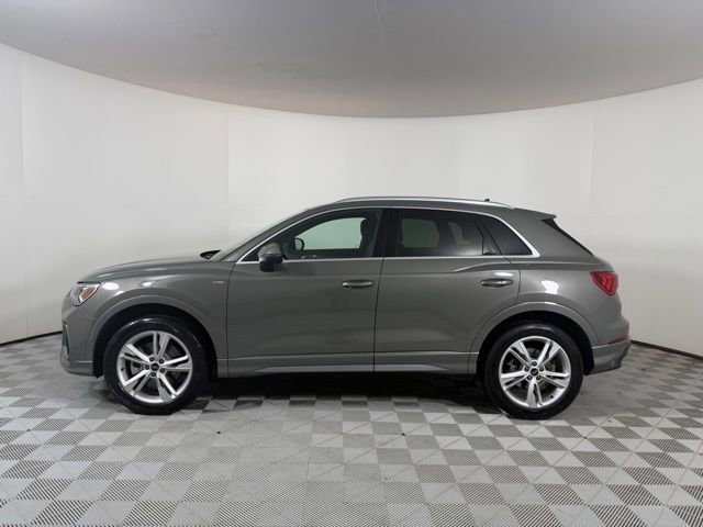 Used 2023 Audi Q3 2.0T Premium Plus AWD/4WD image 4